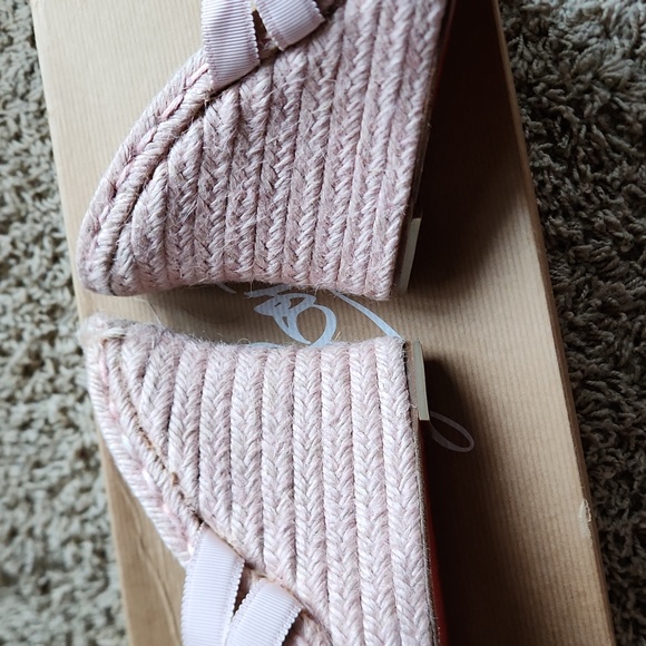 Christian Louboutin pink cataribbon shoes size 38 - Picture 5 of 15